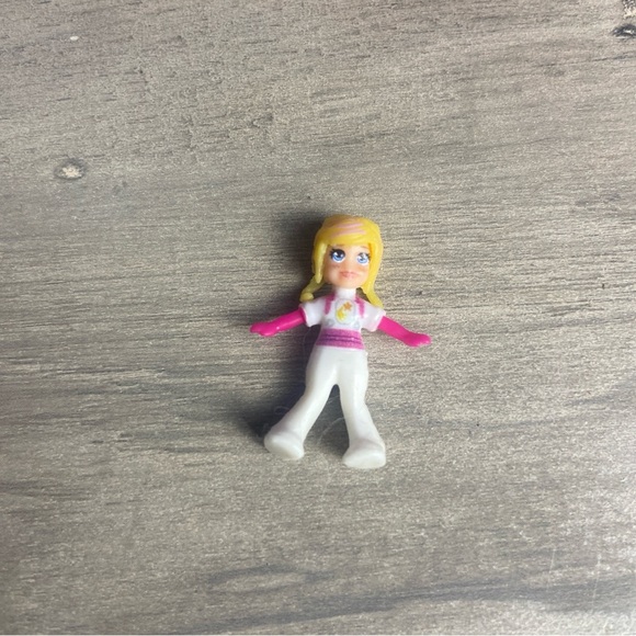 2018 Polly Pocket Pollyville Mega Mall Mattel 6 levels Parking Garage Polly - Picture 4 of 16